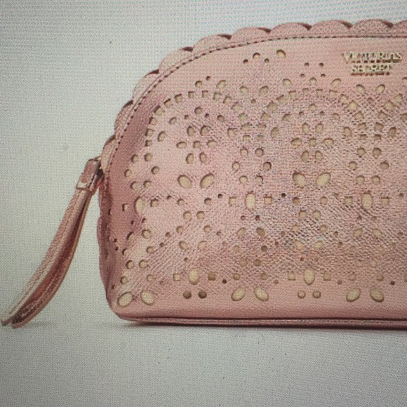 VICTORIA’S SECRET - PETAL EDGE BEAUTY MAKE-UP BAG - Picture 6 of 8